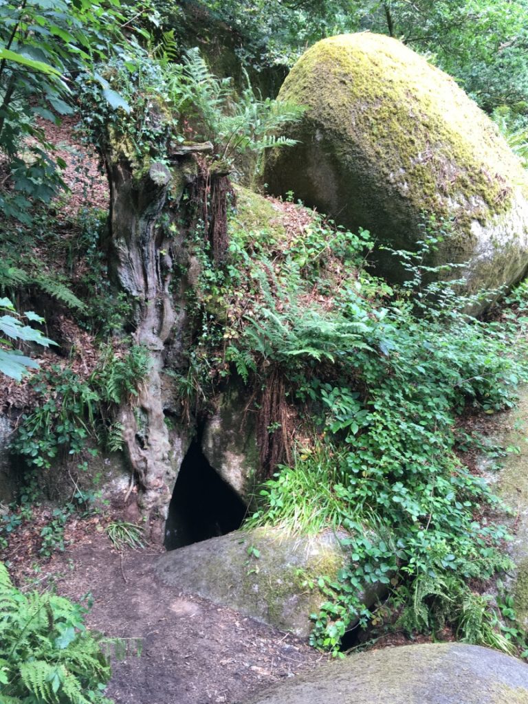 Grotte d‘Artus Huelgoat Bretagne Frankreich Familienurlaub